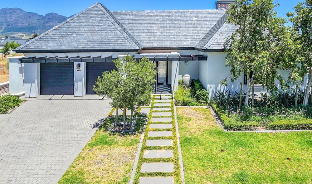 Security estate home let in Val de Vie Estate - TKL1479957 Security estate home let in Val de Vie Estate - TKL1479957