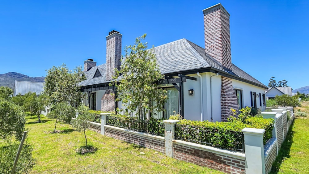 Security estate home let in Val de Vie Estate - TKL1479957 Security estate home let in Val de Vie Estate - TKL1479957