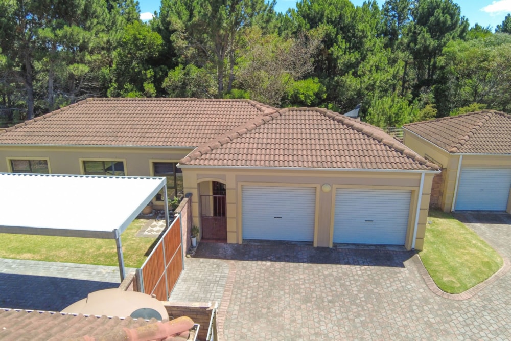 Townhouse sold in Lorraine - 1PLZ1685403 Townhouse sold in Lorraine - 1PLZ1685403