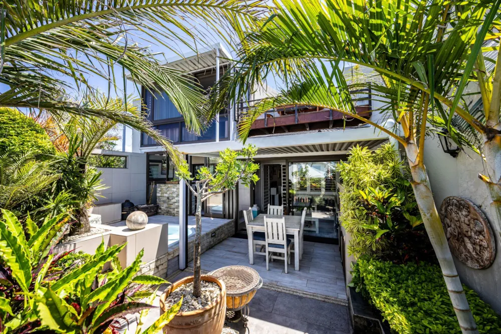 Townhouse for sale in Gonubie - 1ET1629324