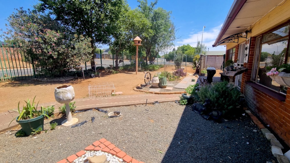 House sold in Uitsig, Bloemfontein - 1BX1686341 House sold in Uitsig, Bloemfontein - 1BX1686341