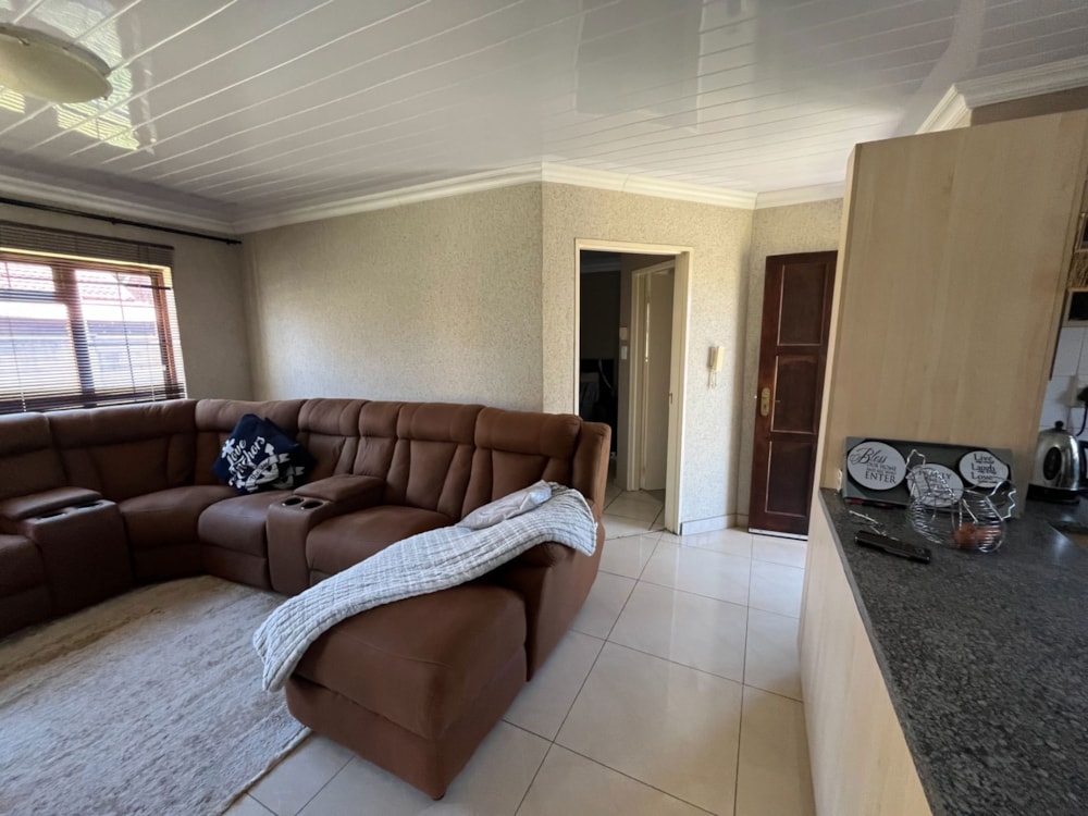 Townhouse for sale in Langenhovenpark - 1BX1685762 Townhouse for sale in Langenhovenpark - 1BX1685762