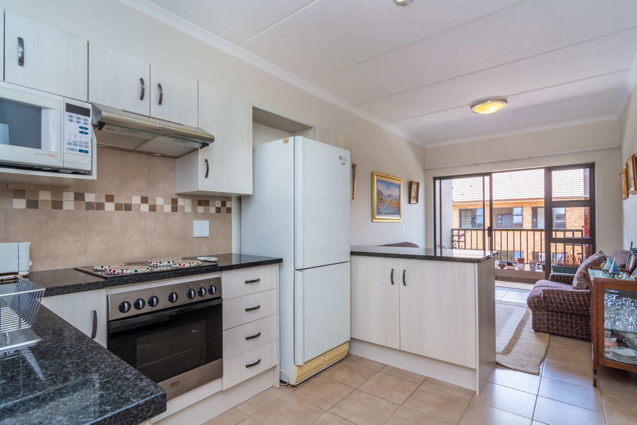 Retirement apartment sold in Featherbrooke Hills Retirement Village - 1KR1687958