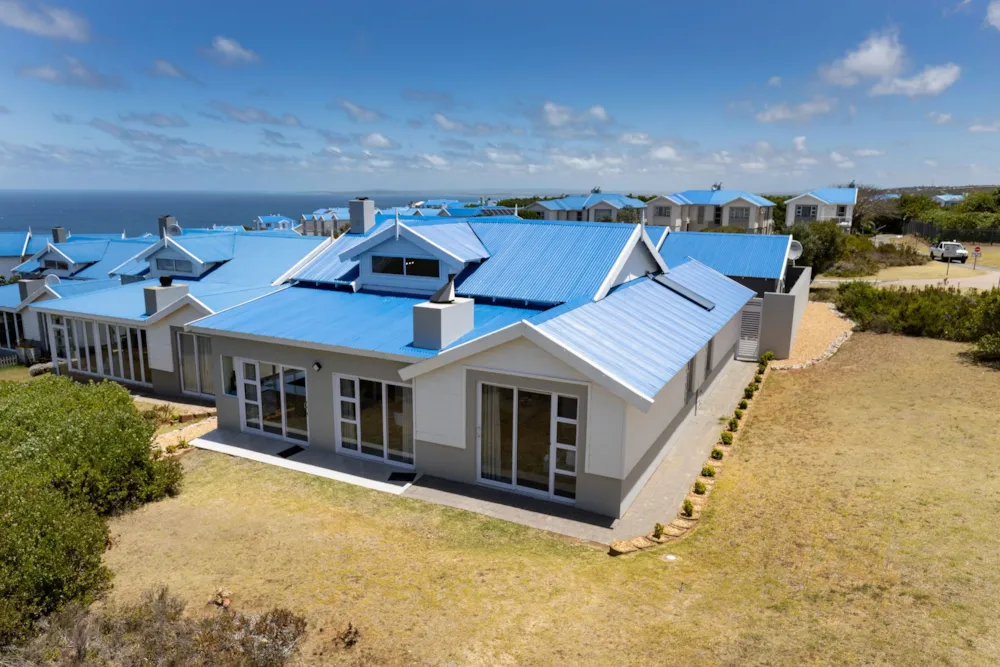 House for sale in Pinnacle Point Golf Estate - 1MB1686967