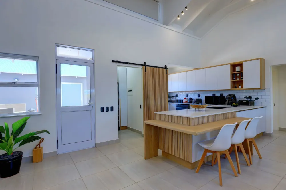 House for sale in Pinnacle Point Golf Estate - 1MB1686967