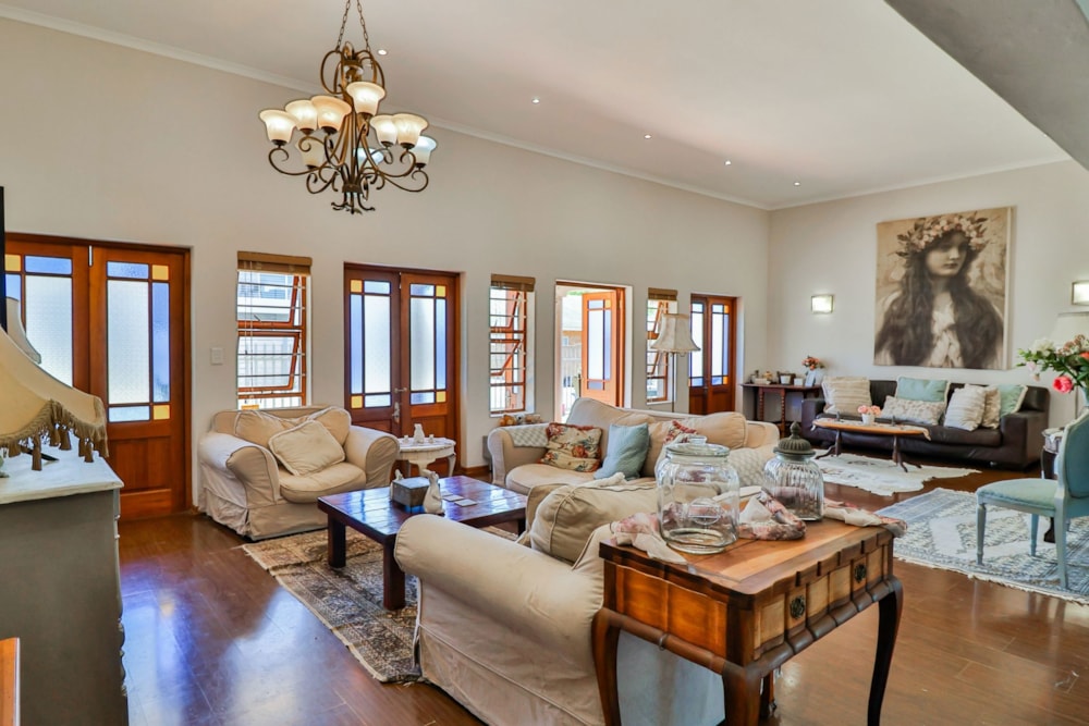 House for sale in Sandbaai - HF1686351 House for sale in Sandbaai - HF1686351