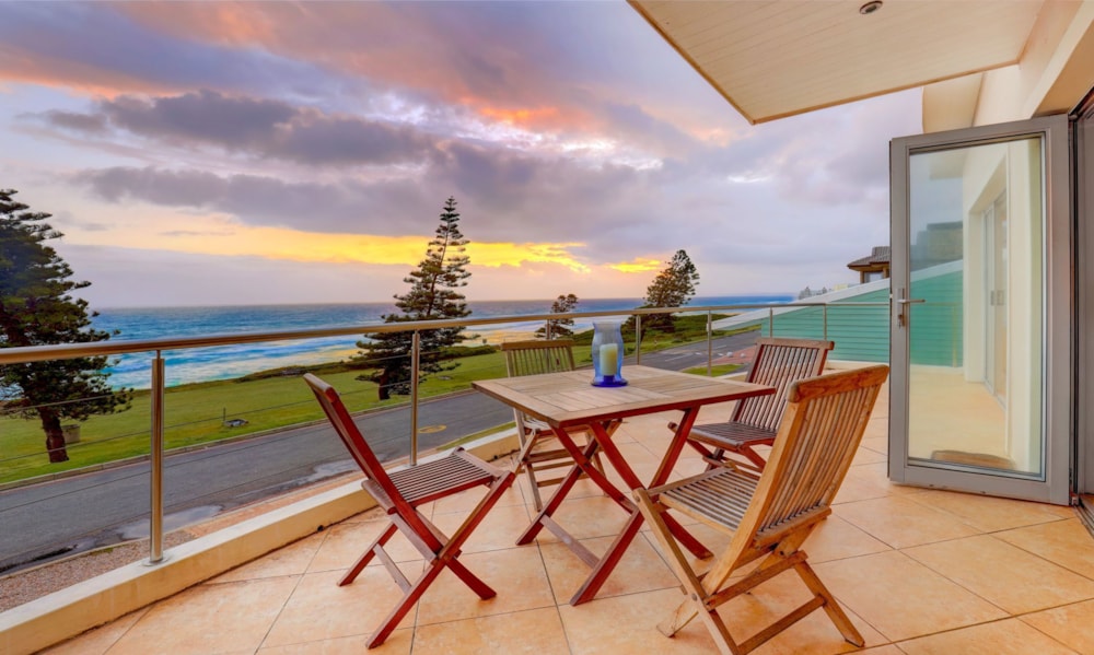 Beachfront villa sold in Glentana - 1MB1686075 Beachfront villa sold in Glentana - 1MB1686075