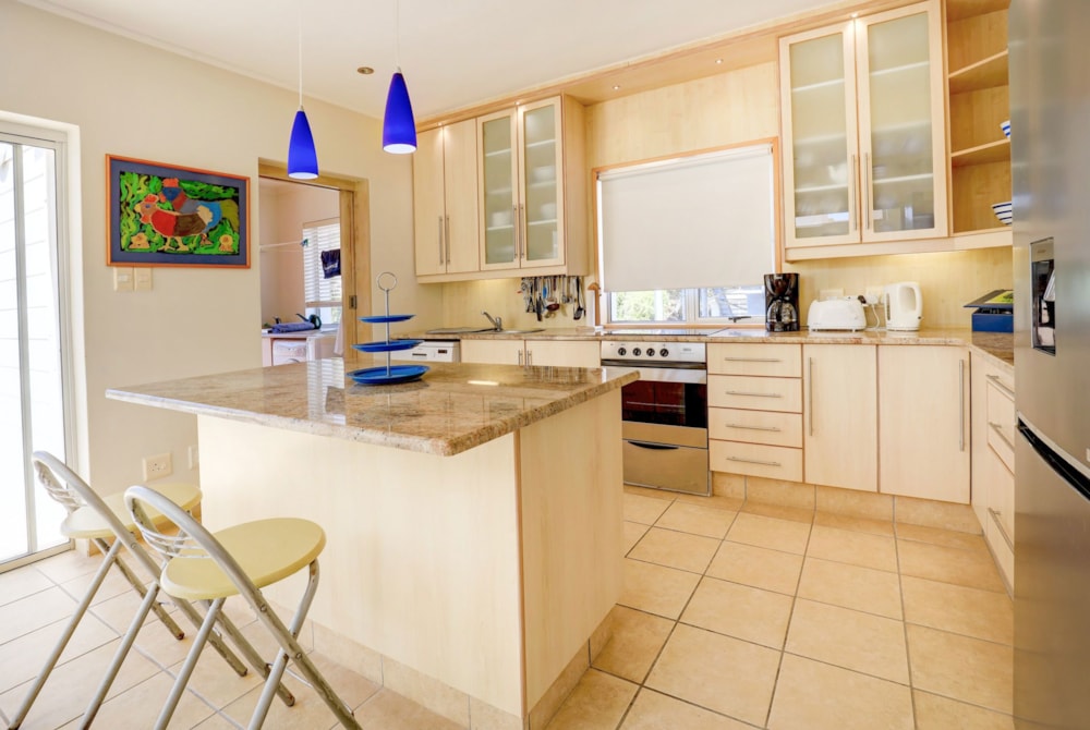 Beachfront villa sold in Glentana - 1MB1686075 Beachfront villa sold in Glentana - 1MB1686075