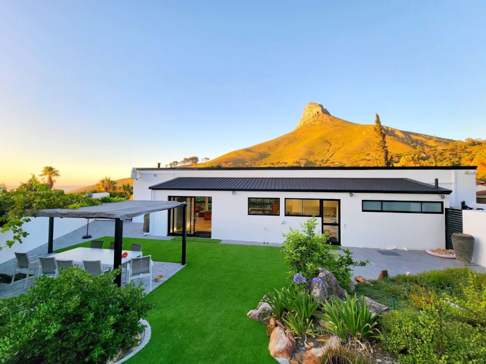 House sold in Camps Bay - AS1685596 House sold in Camps Bay - AS1685596