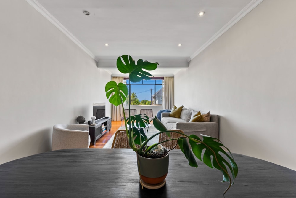 Apartment sold in Green Point, Cape Town - AS1685918 Apartment sold in Green Point, Cape Town - AS1685918