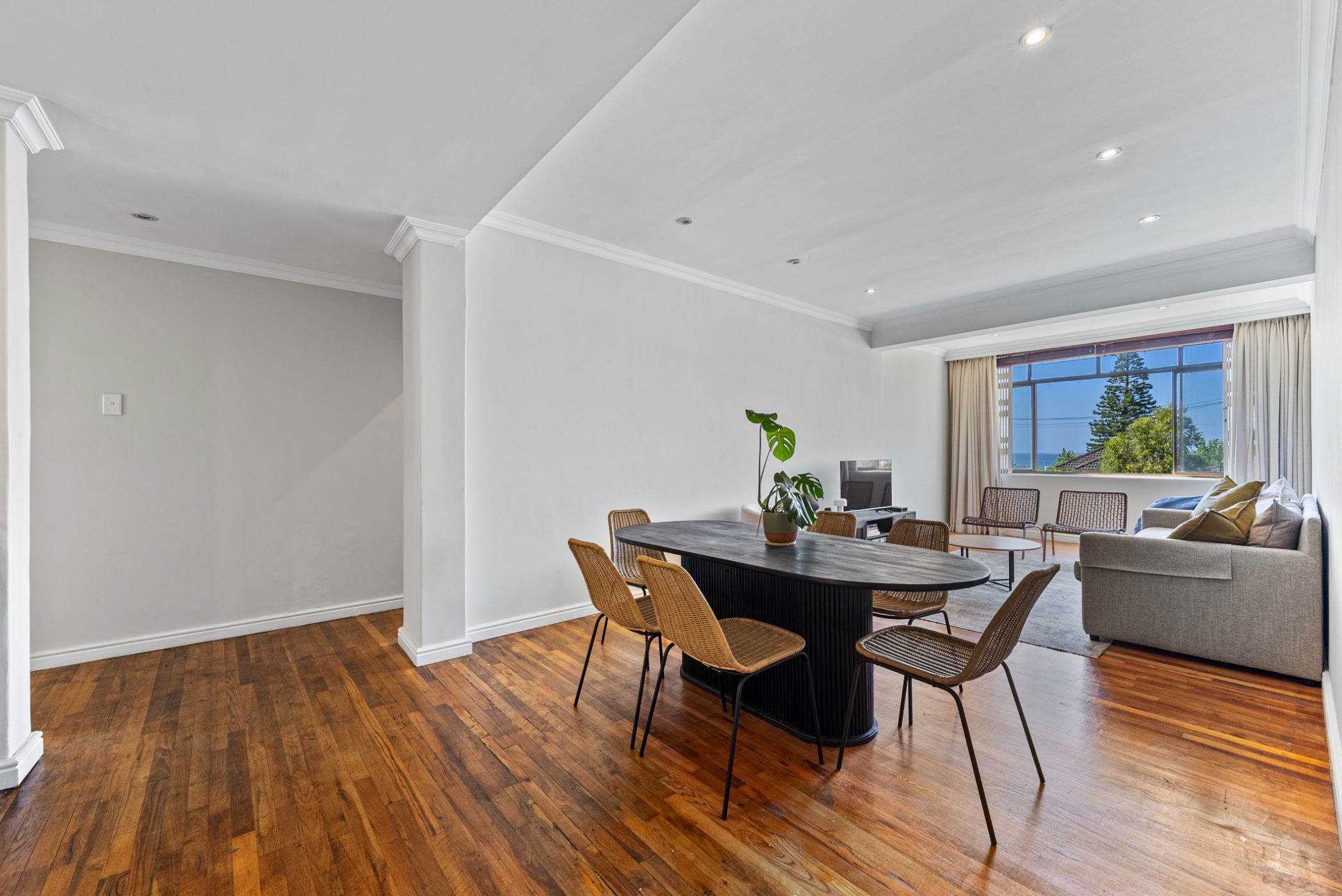 Apartment sold in Green Point, Cape Town - AS1685918