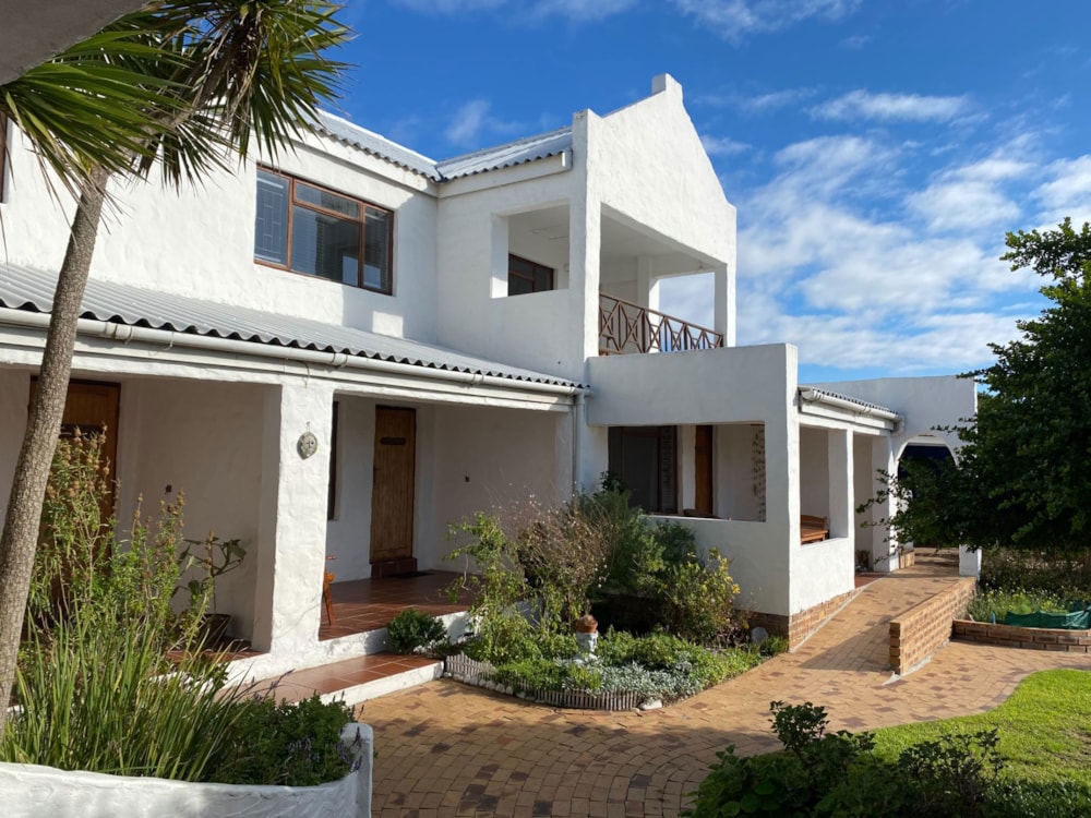 Multi-storey house for sale in Gansbaai - 1SW1613030 Multi-storey house for sale in Gansbaai - 1SW1613030