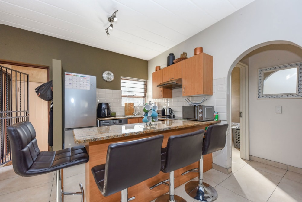 Apartment sold in Paulshof - FW1686970 Apartment sold in Paulshof - FW1686970