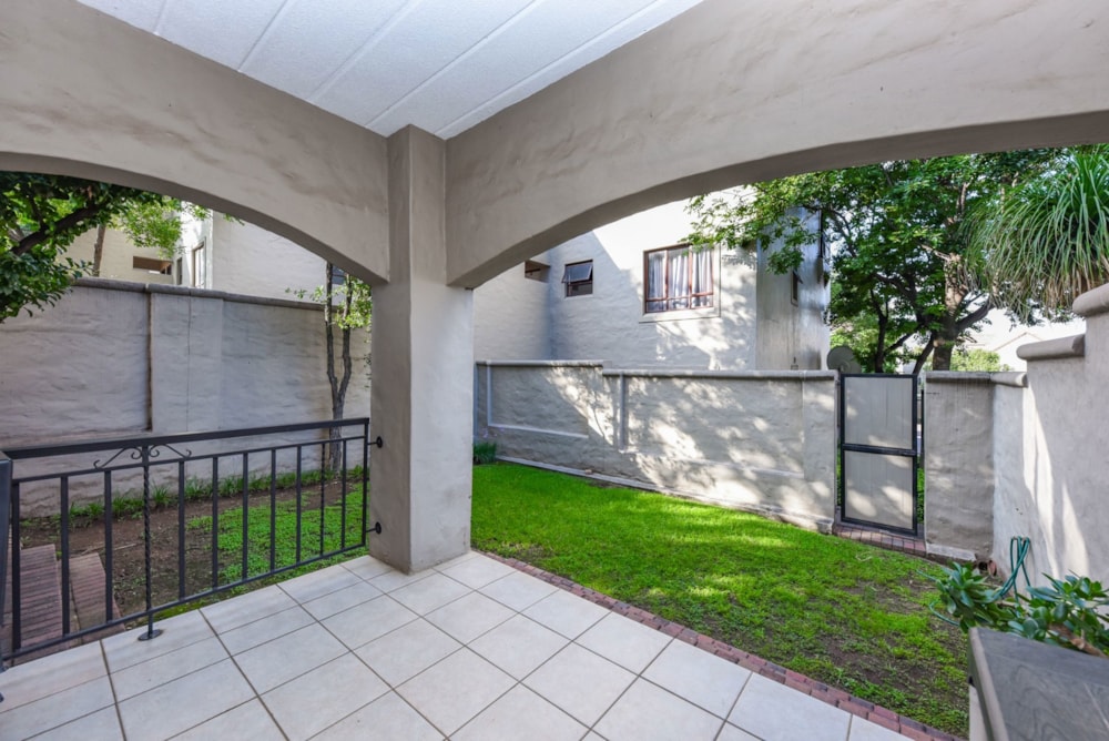 Apartment sold in Paulshof - FW1686970 Apartment sold in Paulshof - FW1686970