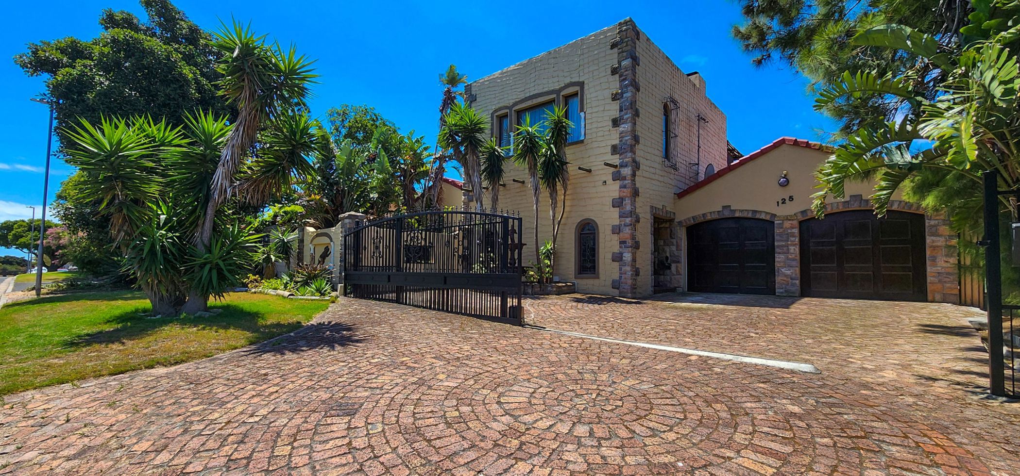 Double-storey house sold in Flamingo Vlei - 1TV1685315