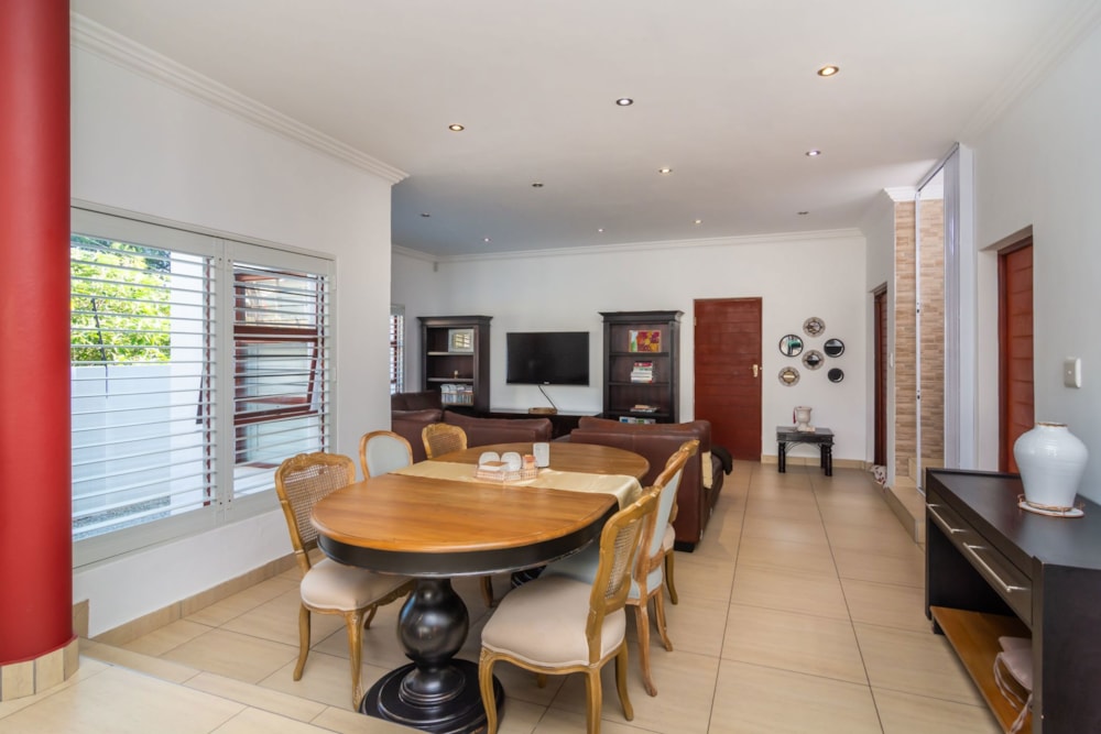 Double-storey house for sale in Rangeview - 1KR1687728 Double-storey house for sale in Rangeview - 1KR1687728