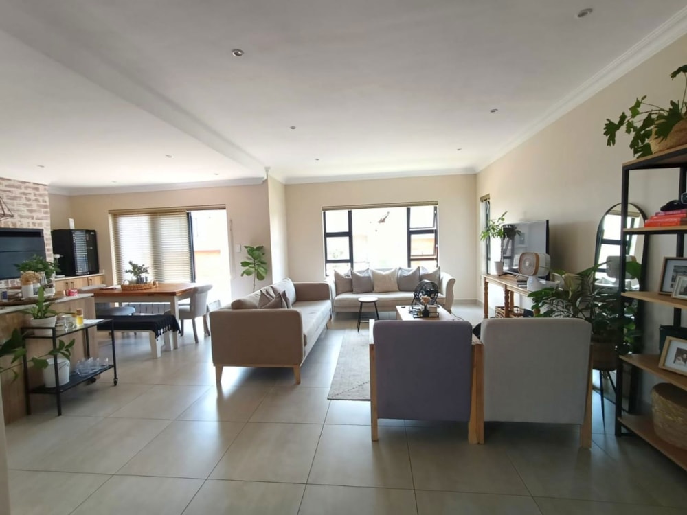 Townhouse let in Woodland Hills - 1BX1685718 Townhouse let in Woodland Hills - 1BX1685718