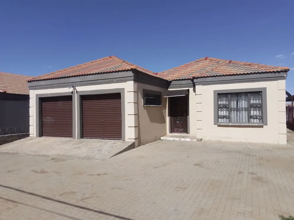 House for sale in Bloemside - 1BX1688024 House for sale in Bloemside - 1BX1688024
