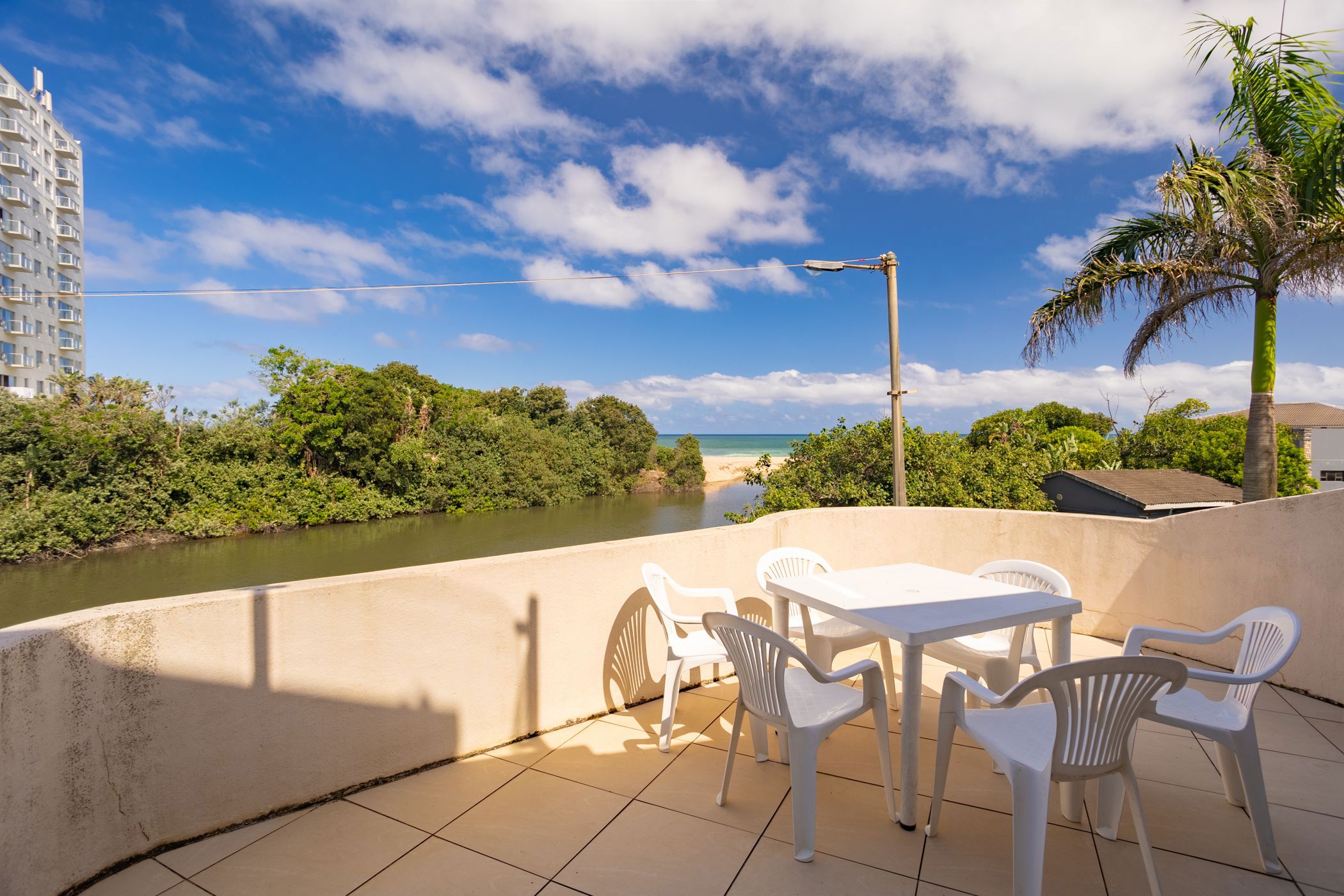 Double-storey apartment for sale in Margate - 1PSH1682883