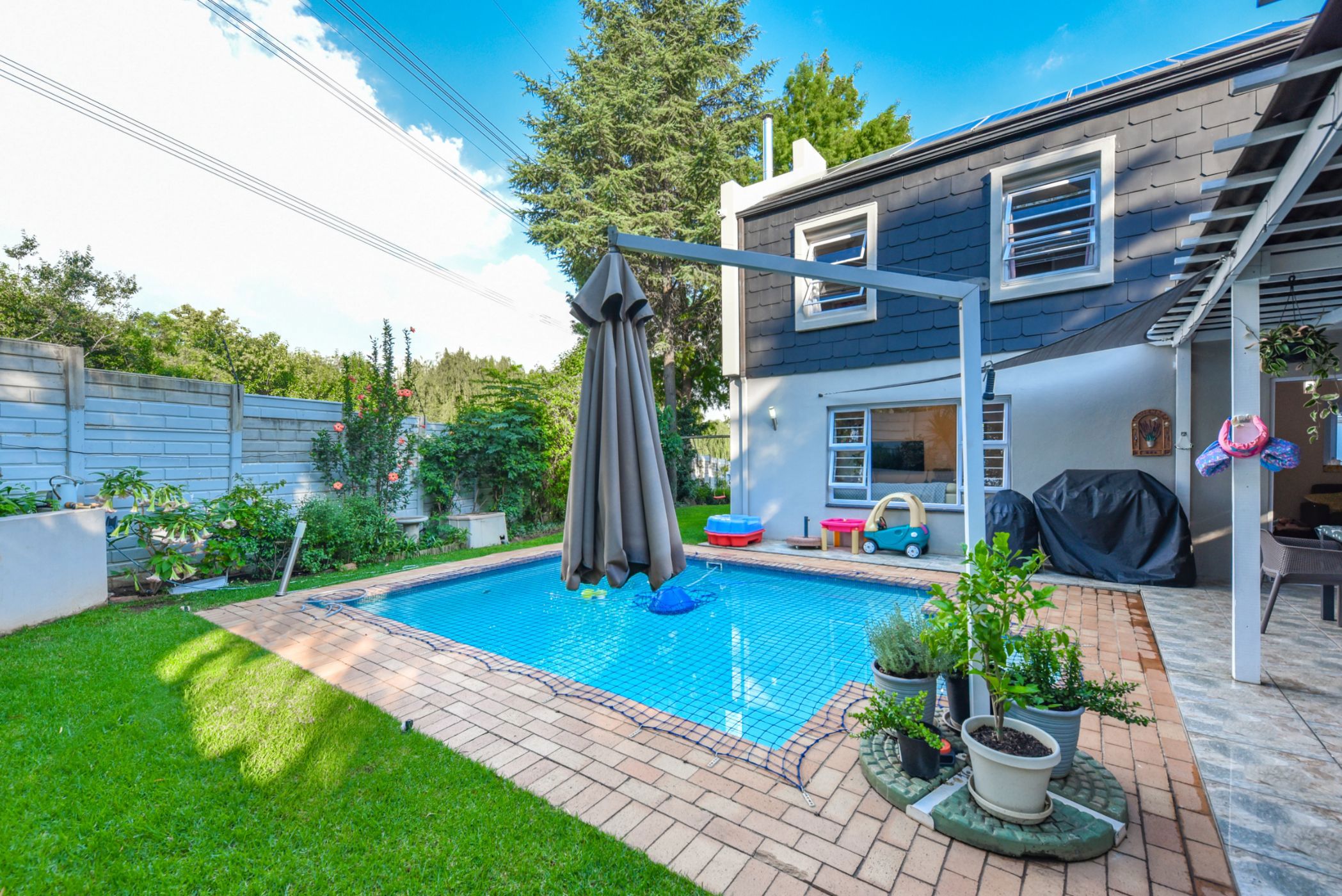 House sold in Paulshof - FW1687791