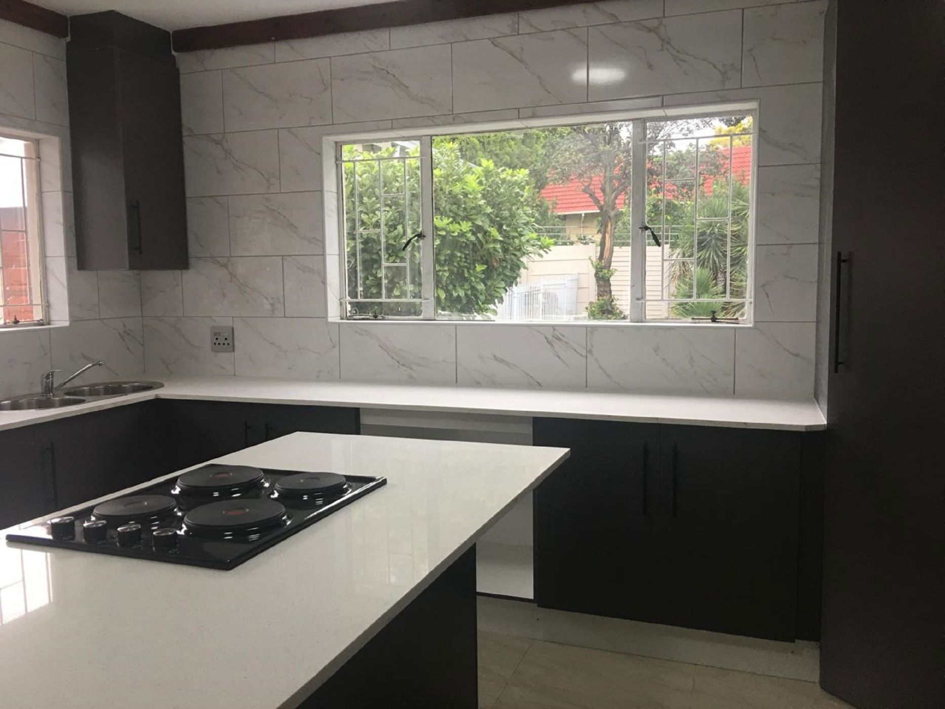 House sold in Brackendowns - 1AB1675718