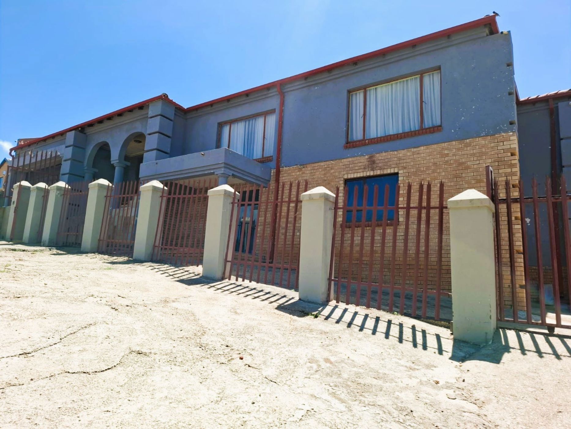 House for sale in Naturena - 1GV1686842