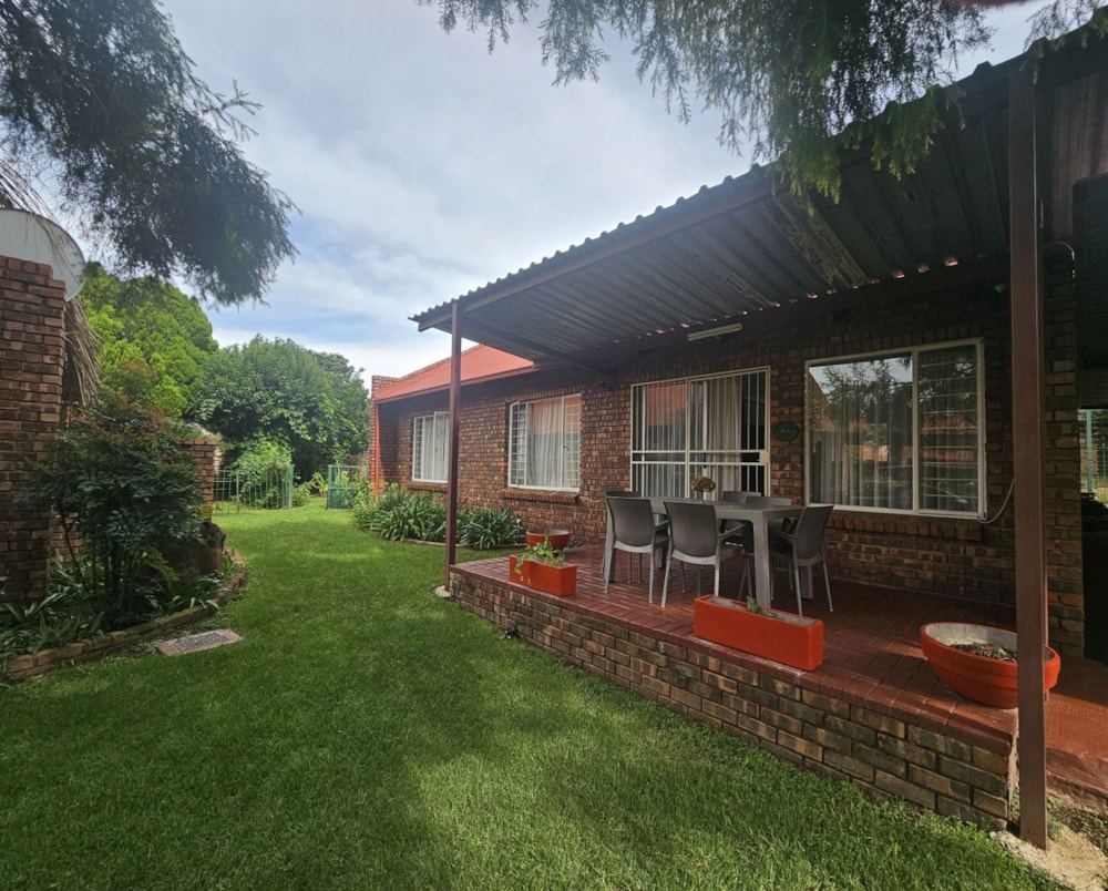 Security complex home let in Ifafi - 1HR1686322 Security complex home let in Ifafi - 1HR1686322