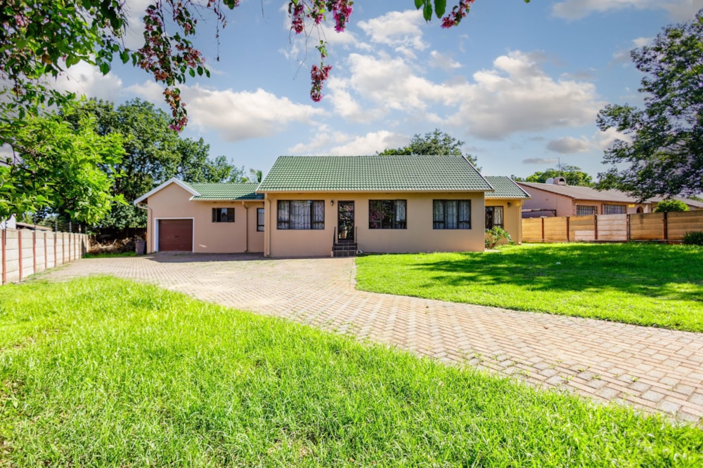 House for sale in Birch Acres - KTP1687747 House for sale in Birch Acres - KTP1687747