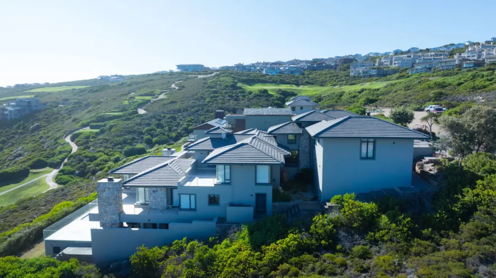 Multi-storey house for sale in Pinnacle Point Golf Estate - 1MB1621419
