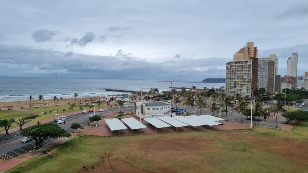 Apartment to rent in North Beach Durban - 1DA1729093 Apartment to rent in North Beach Durban - 1DA1729093
