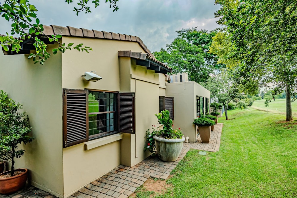 Golf estate house for sale in Waterkloof Ridge - PT1687472 Golf estate house for sale in Waterkloof Ridge - PT1687472