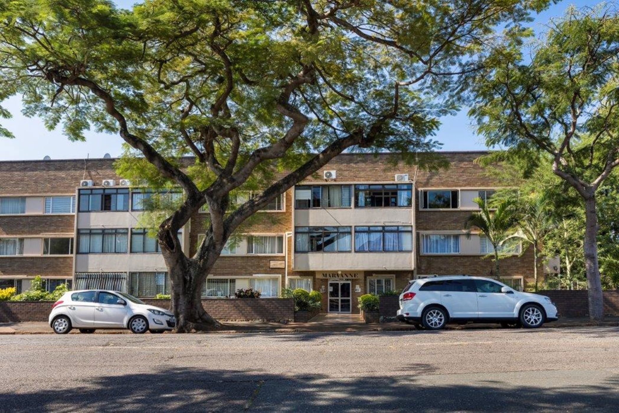 Apartment let in Morningside, Durban - 1DA1688232