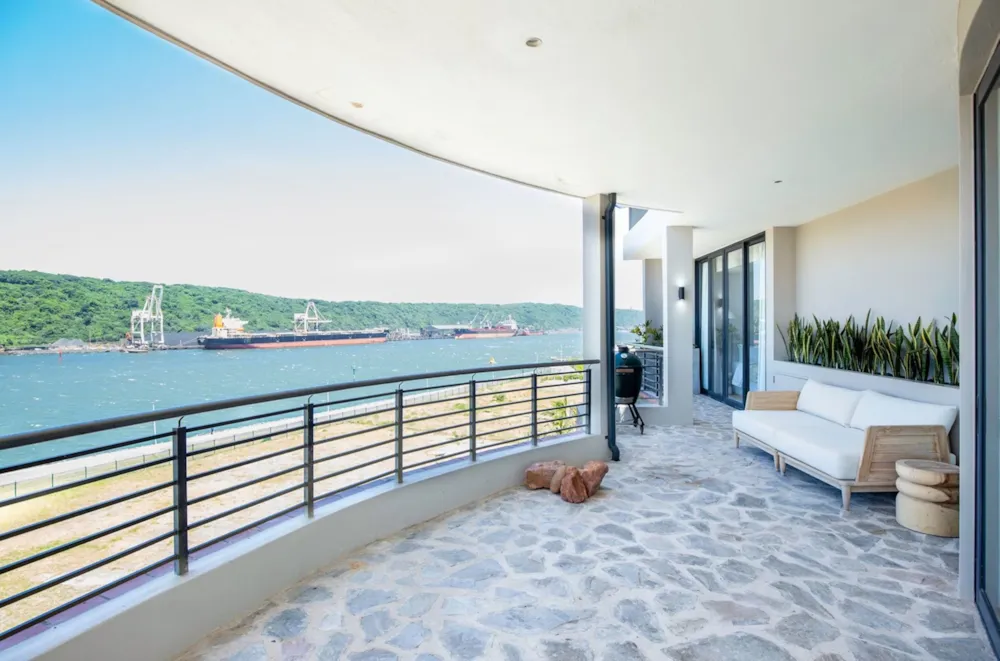 Penthouse apartment for sale in Point Waterfront Durban - 1DA1685678 Penthouse apartment for sale in Point Waterfront Durban - 1DA1685678