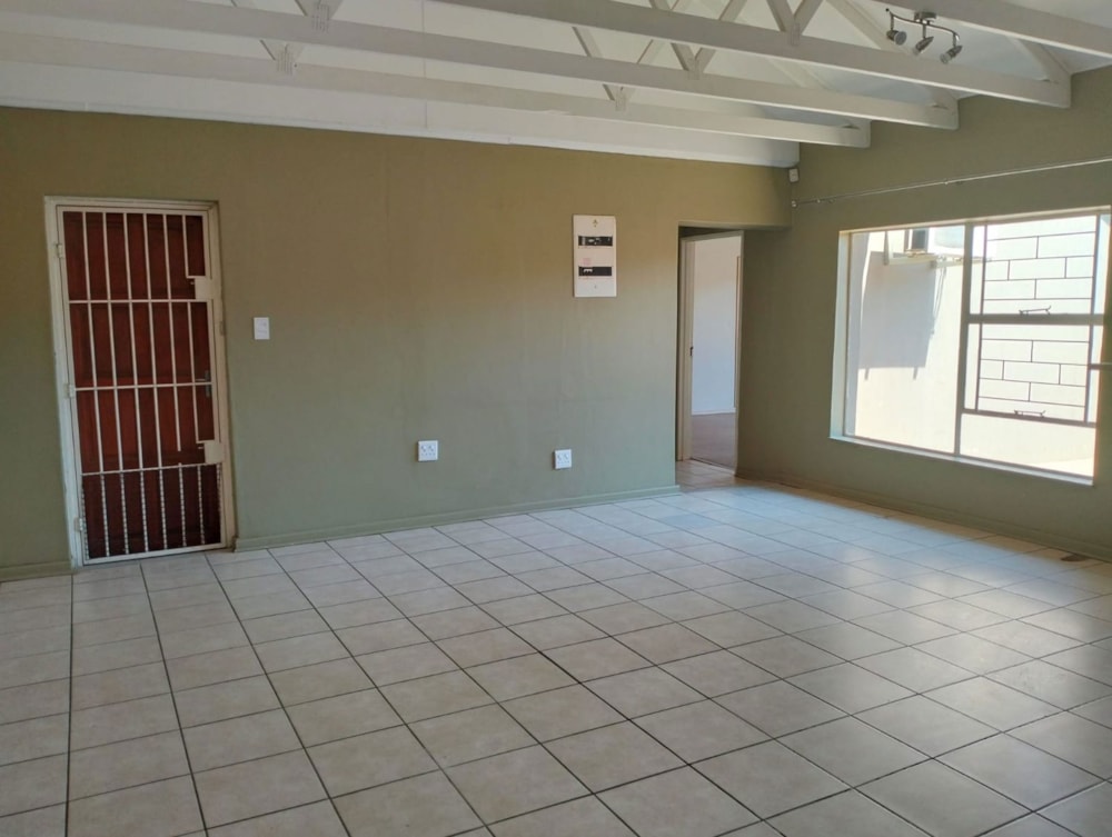 Townhouse to rent in Pellissier - 1BX1729262