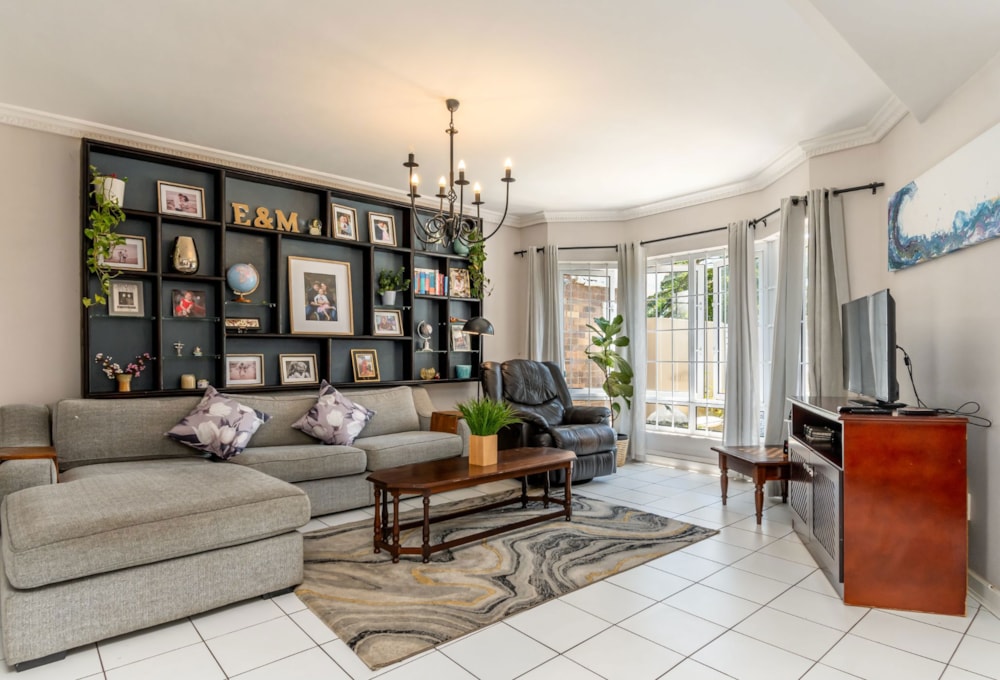 Townhouse for sale in Kloof - 1KF1686654 Townhouse for sale in Kloof - 1KF1686654