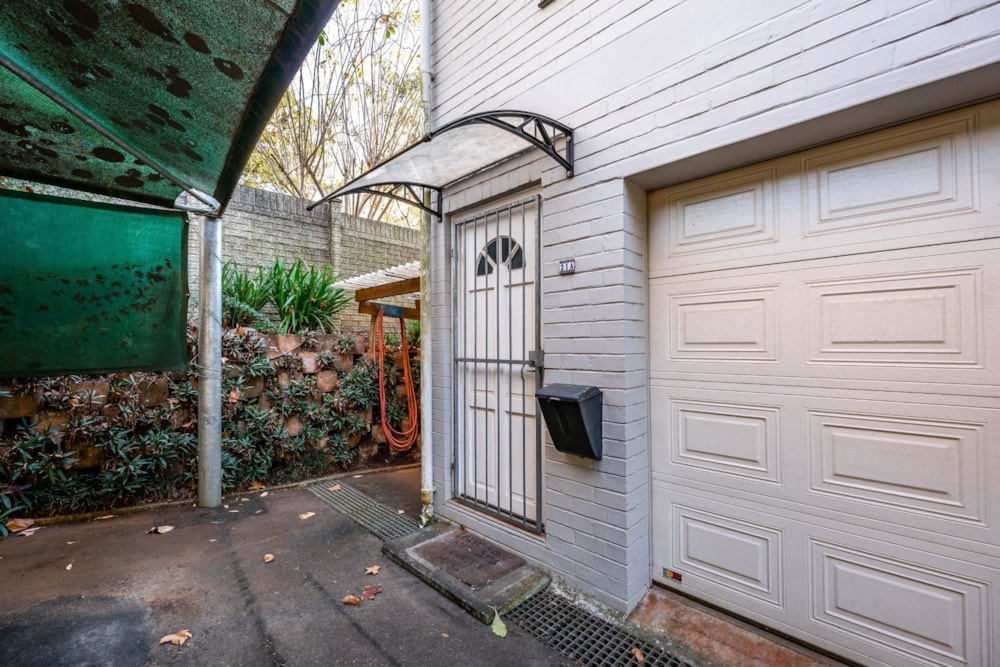 Cottage let in Kloof - 1KF1685576