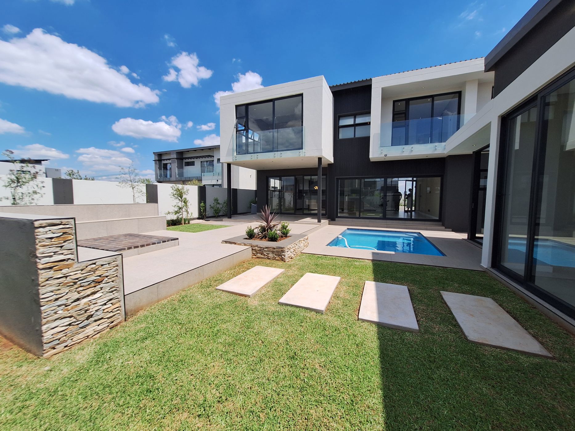 House for sale in Midstream Estate - CN1659257