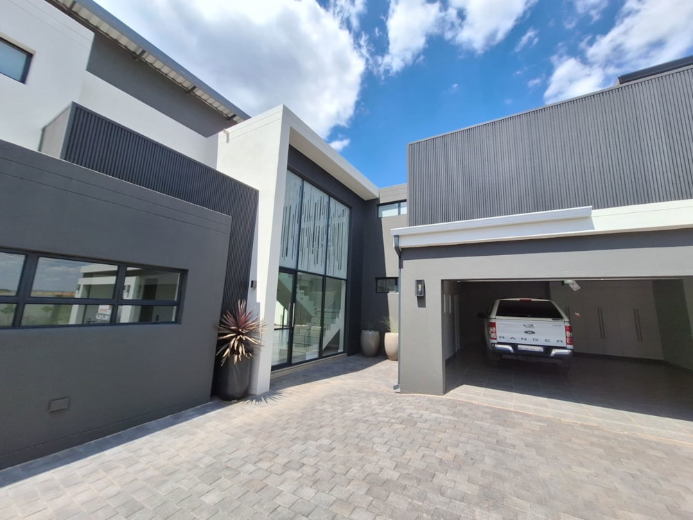 House for sale in Midstream Estate - CN1659257 House for sale in Midstream Estate - CN1659257