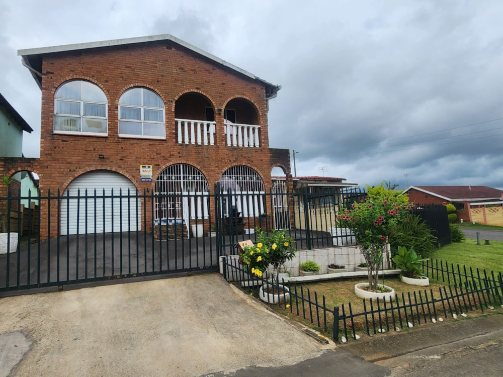 House for sale in Bombay Heights - 1PM1686267