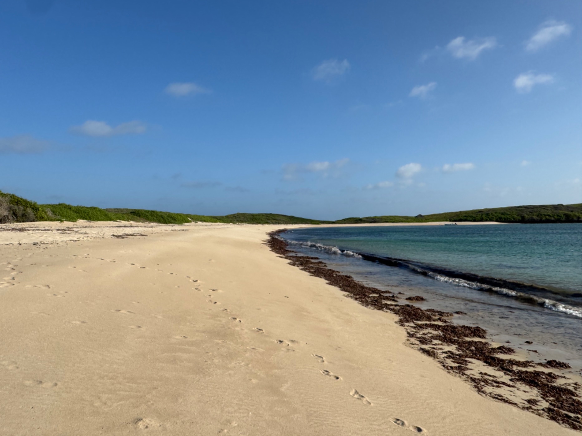 Vacant land for sale in Lamu, Kenya - 3KE1680075