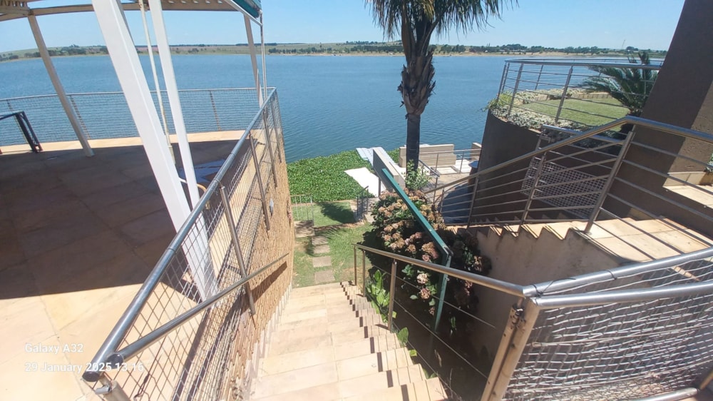 Security estate home for sale in Kungwini Country Estate - PRN1688108