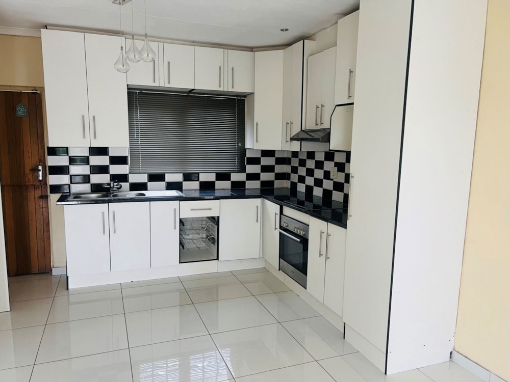 House for sale in King Williams Town (Qonce) - 1MH1681652 House for sale in King Williams Town (Qonce) - 1MH1681652