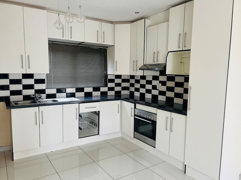 House for sale in King Williams Town (Qonce) - 1MH1681652 House for sale in King Williams Town (Qonce) - 1MH1681652