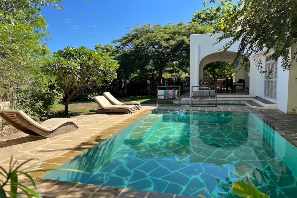 Beachfront villa to rent in Diani, Kenya - 3KE1682727