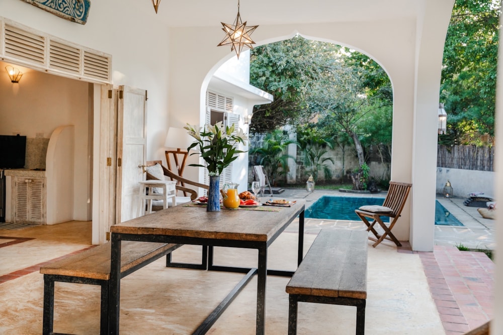 Beachfront villa to rent in Diani, Kenya - 3KE1682727