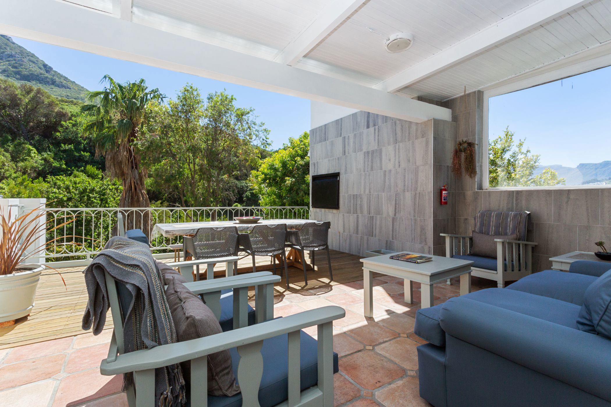 Double-storey house sold in Hout Bay - HOB1684564