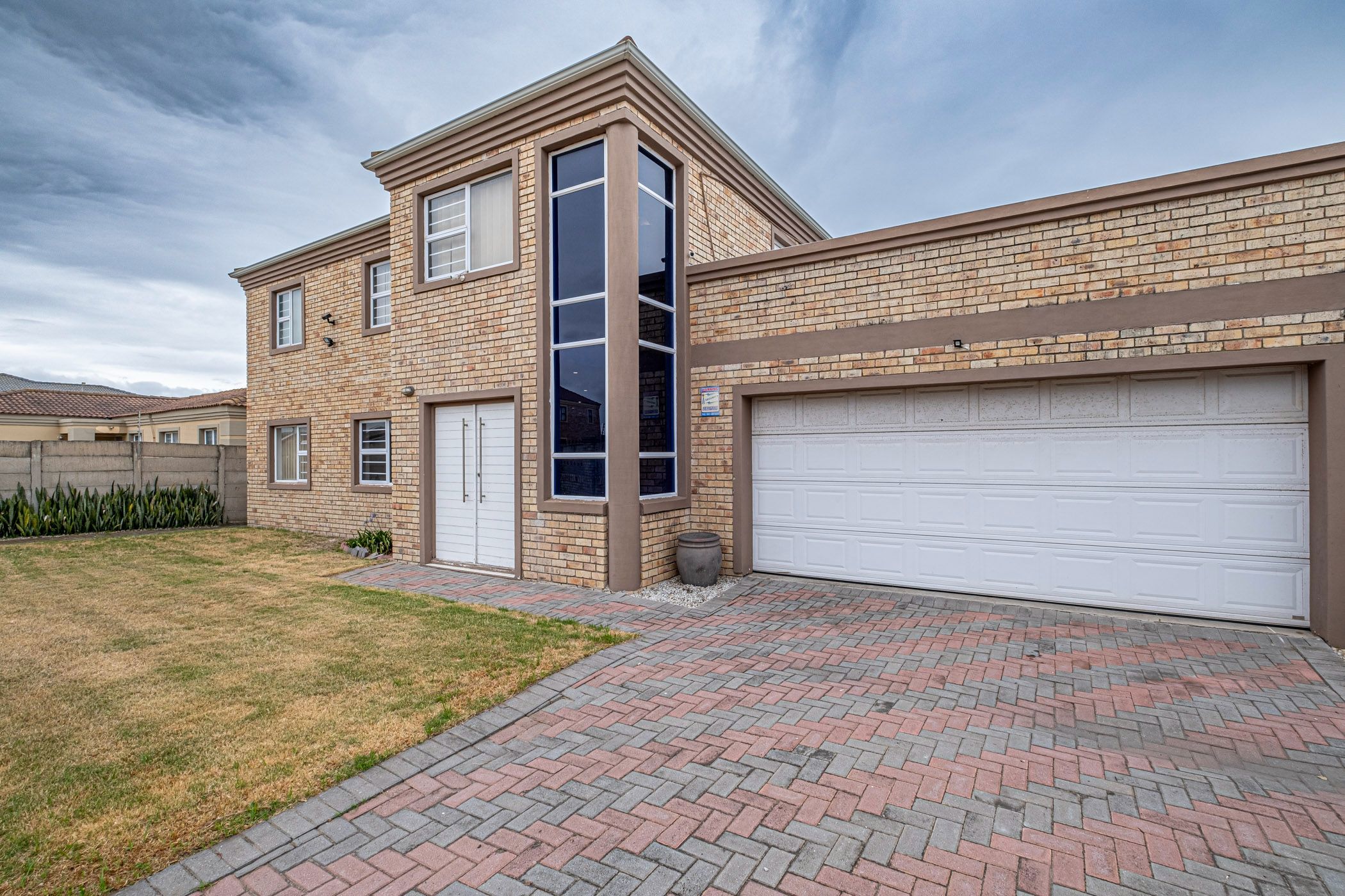 Double-storey house for sale in Bluewater Bay, Port Elizabeth, Gqeberha - 1PLZ1685648