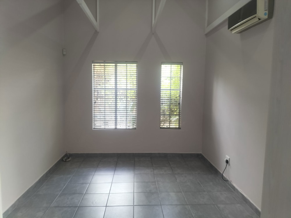 Security estate home to rent in Cashan - 1RU1685356