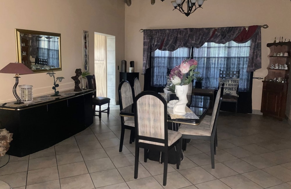 Double-storey house for sale in Bester - PRN1685488