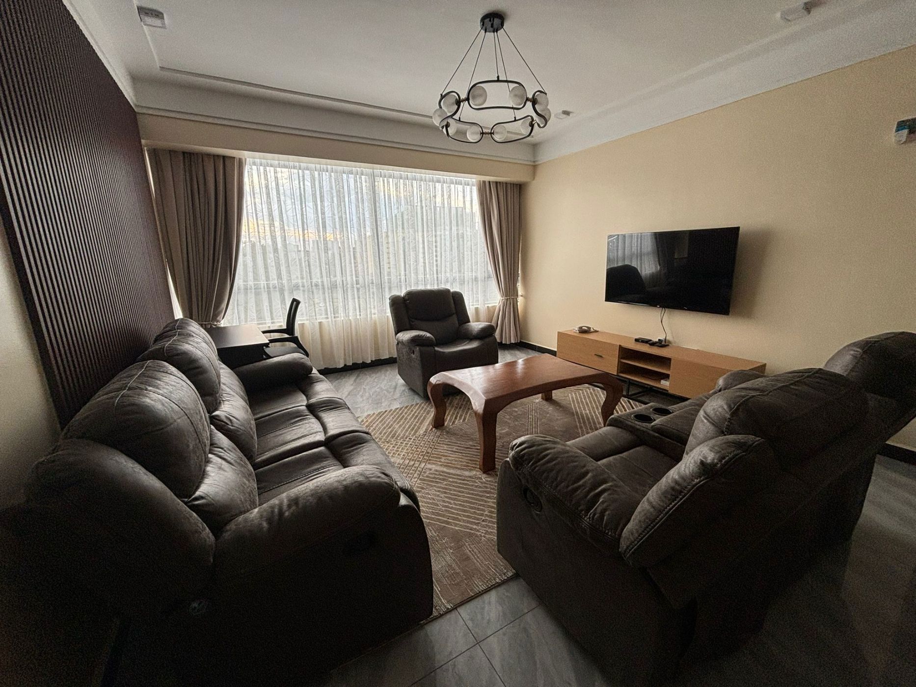 Apartment let in Kilimani, Kenya - 3KE1685528